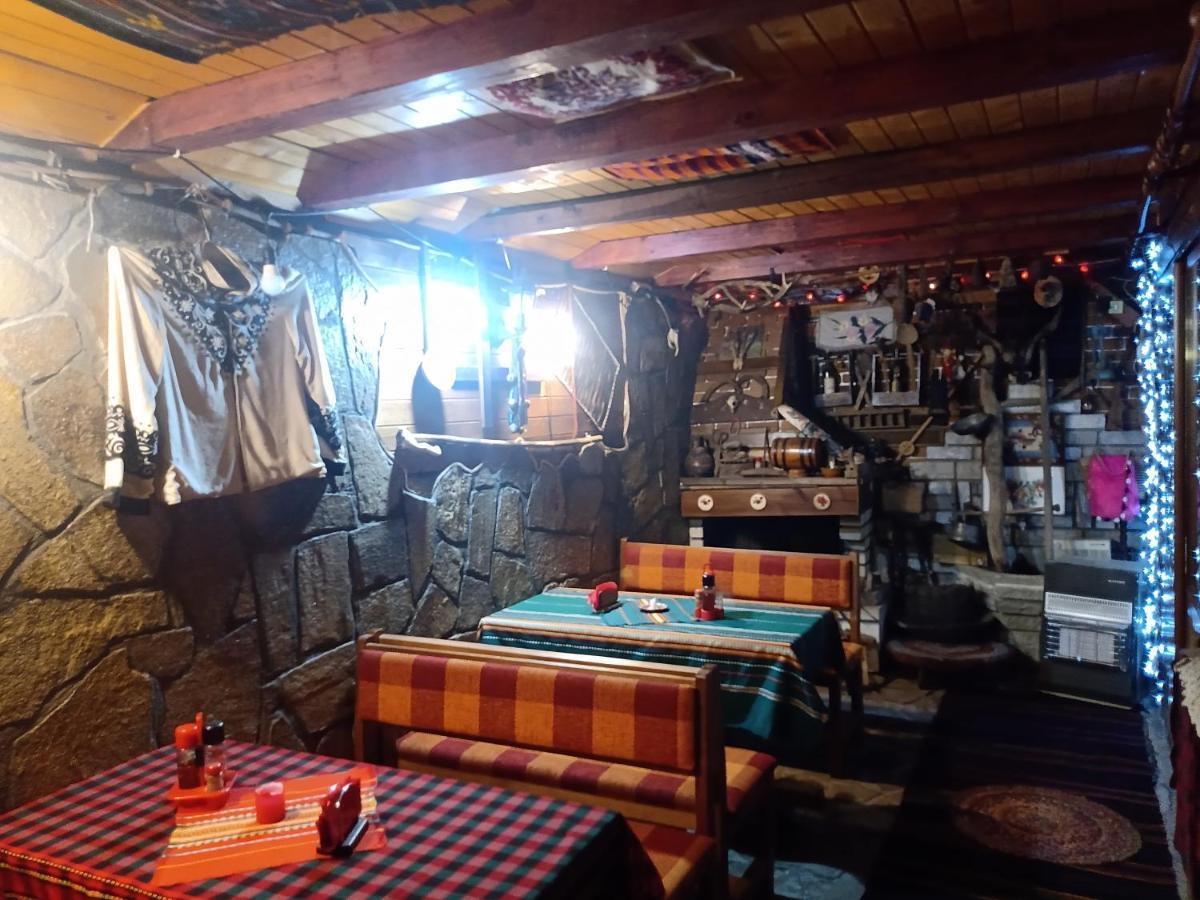 Кръчмъ При Байката Hotel Ribarica Bagian luar foto