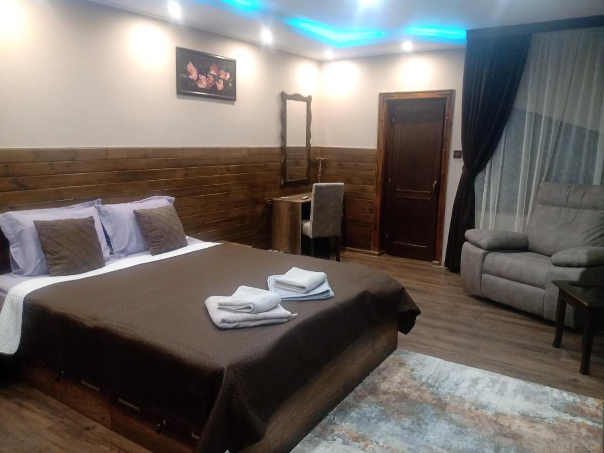Кръчмъ При Байката Hotel Ribarica Bagian luar foto